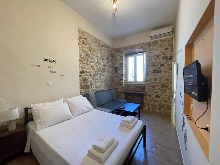 Q Apartments In Corfu Town מראה חיצוני תמונה