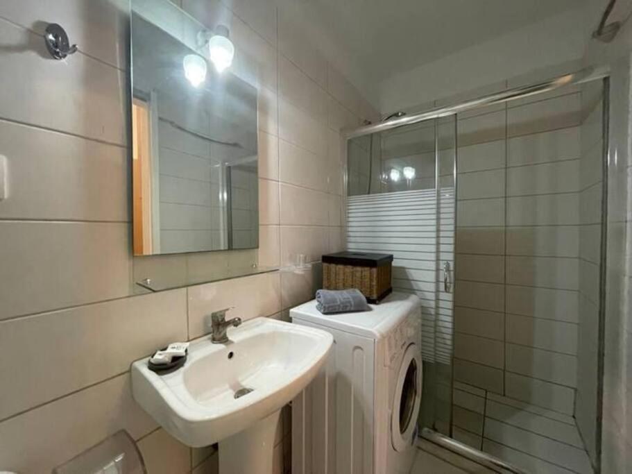 Q Apartments In Corfu Town מראה חיצוני תמונה