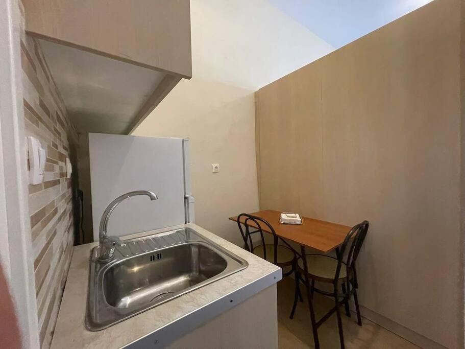 Q Apartments In Corfu Town מראה חיצוני תמונה